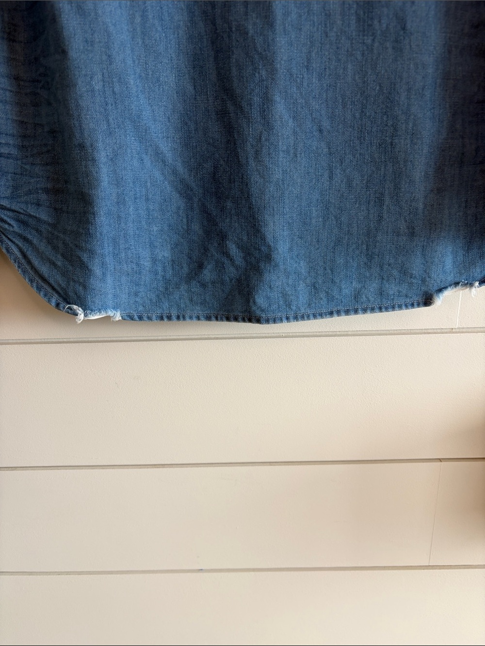 Frank & Eileen (the Eileen) Distressed  Denim Button-Up Shirt Size Small - Picture 9 of 12